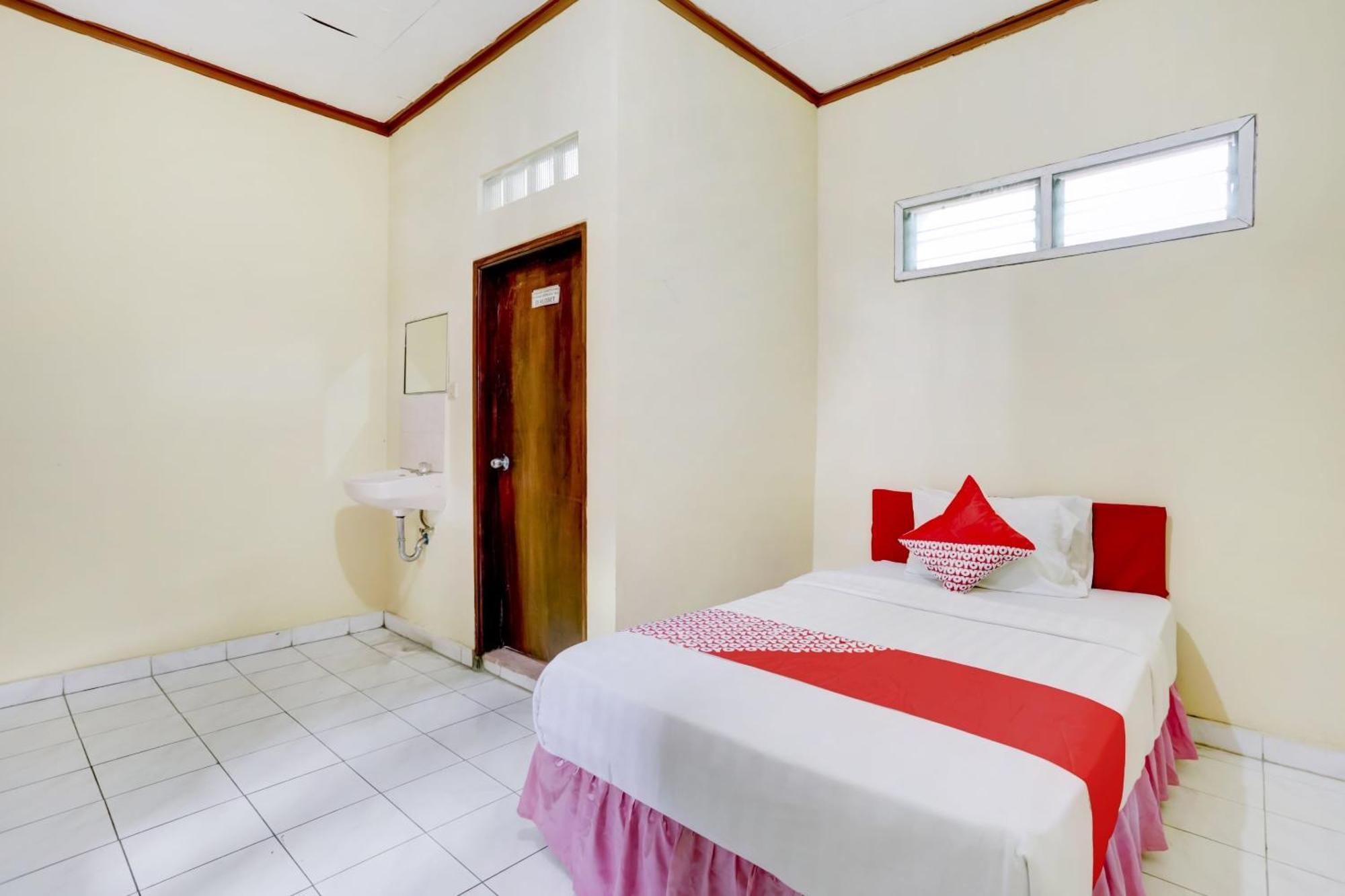 Super Oyo 3261 Hotel Ratu Denpasar Zewnętrze zdjęcie