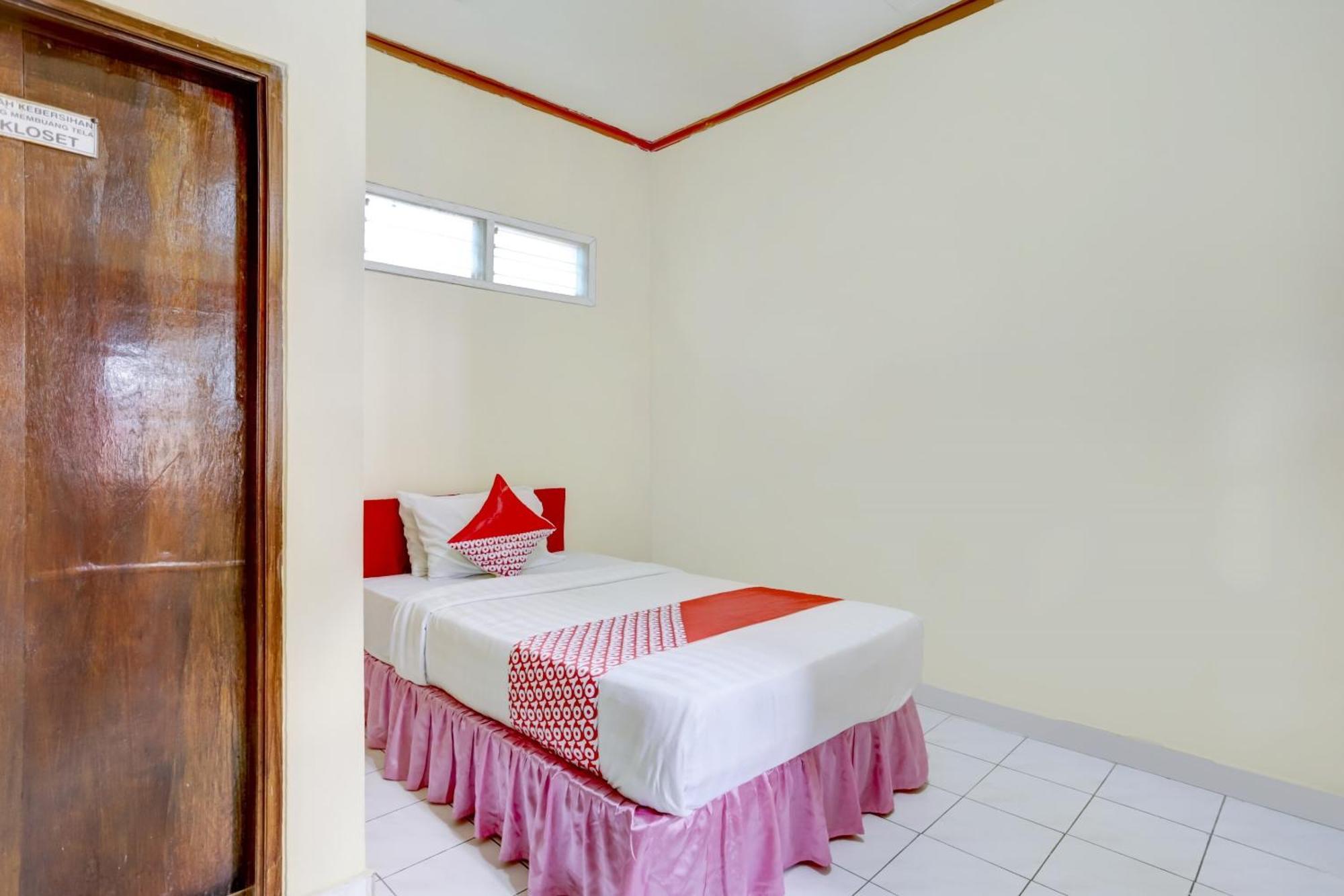 Super Oyo 3261 Hotel Ratu Denpasar Zewnętrze zdjęcie