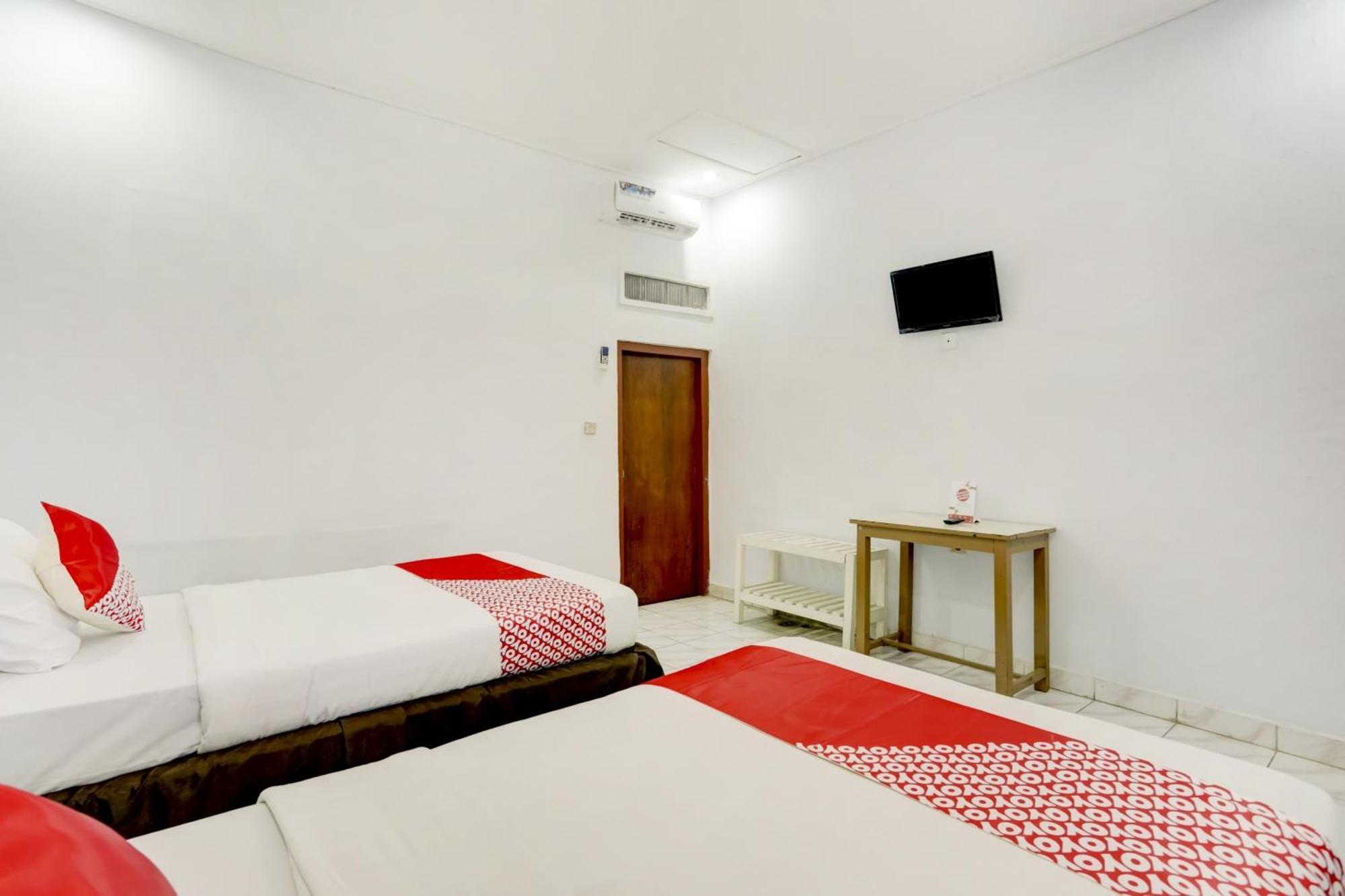 Super Oyo 3261 Hotel Ratu Denpasar Zewnętrze zdjęcie